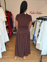 Load image into Gallery viewer, Brown stretchy maxi dress
