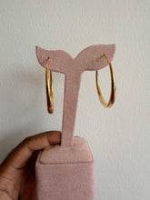 Load image into Gallery viewer, Gold hoops
