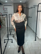 Load image into Gallery viewer, Black pencil skirt
