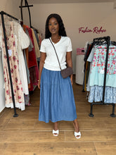 Load image into Gallery viewer, Deep blue line pattern skirt
