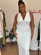 Load image into Gallery viewer, White lace maxi bodycon dress
