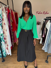 Load image into Gallery viewer, Black belted midi flair skirt
