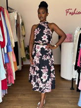 Load image into Gallery viewer, Floral belted midi dress
