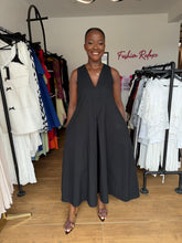 Load image into Gallery viewer, Black linen maxi dress
