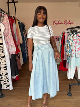 Load image into Gallery viewer, Light blue denim belted skirt
