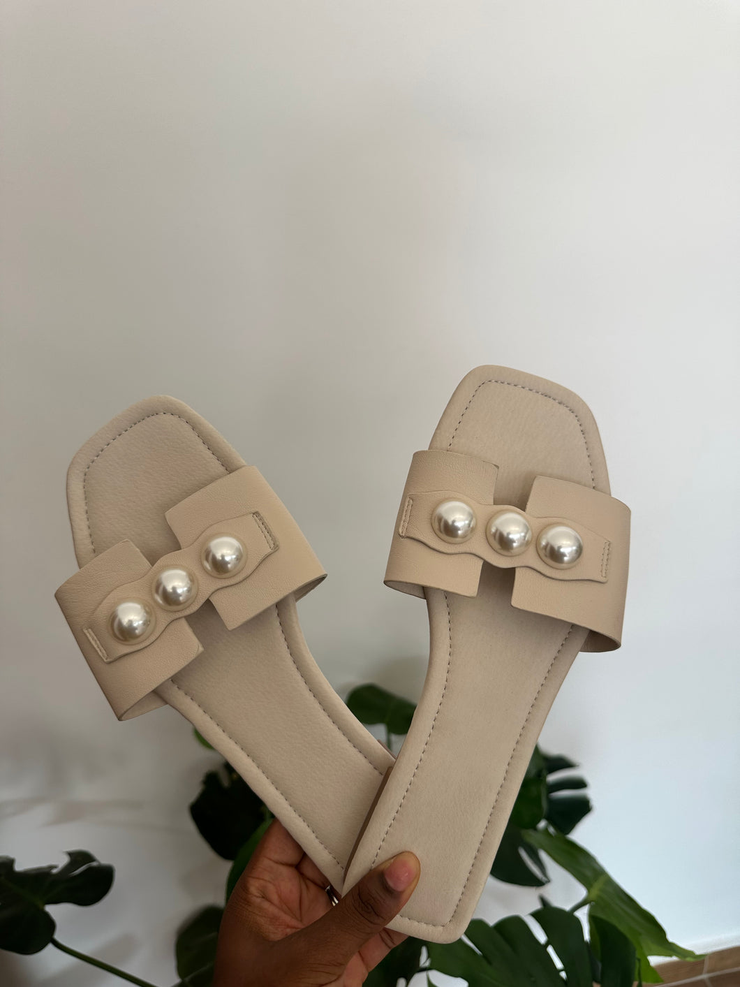 Nude bead detail slippers