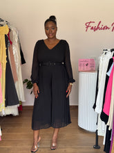 Load image into Gallery viewer, Black longsleeves pleated jumpsuit
