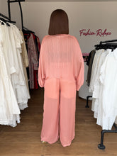 Load image into Gallery viewer, Light pink trousers two piece
