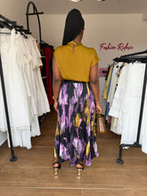 Load image into Gallery viewer, Purple multi colored satin skirt
