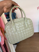 Load image into Gallery viewer, Green woven mini bag
