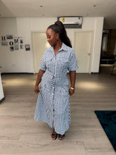 Load image into Gallery viewer, Blue and white checkered midi short sleeves belted dress
