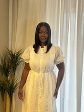 Load image into Gallery viewer, White puff sleeves belted maxi shirt dress
