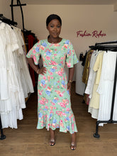 Load image into Gallery viewer, Green floral belted maxi dress
