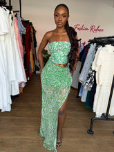 Load image into Gallery viewer, Green mesh sleeveless dress
