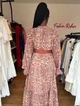 Load image into Gallery viewer, Brown pattern belted maxi dress
