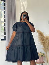 Load image into Gallery viewer, Black lace detail midi shift dress
