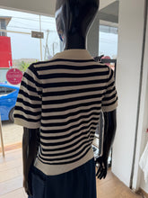 Load image into Gallery viewer, Black stripped button detail top
