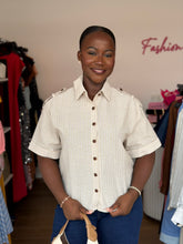 Load image into Gallery viewer, Brown striped short sleeves shirt
