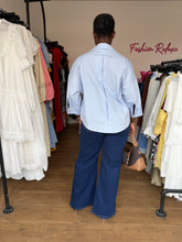Load image into Gallery viewer, Blue long sleeves shirt
