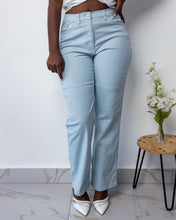 Load image into Gallery viewer, Blue straight leg jeans
